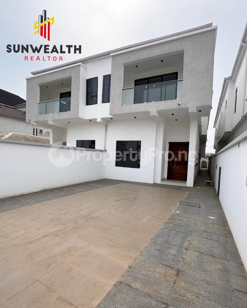 4 bedroom House for sale Ologolo Lekki Lagos