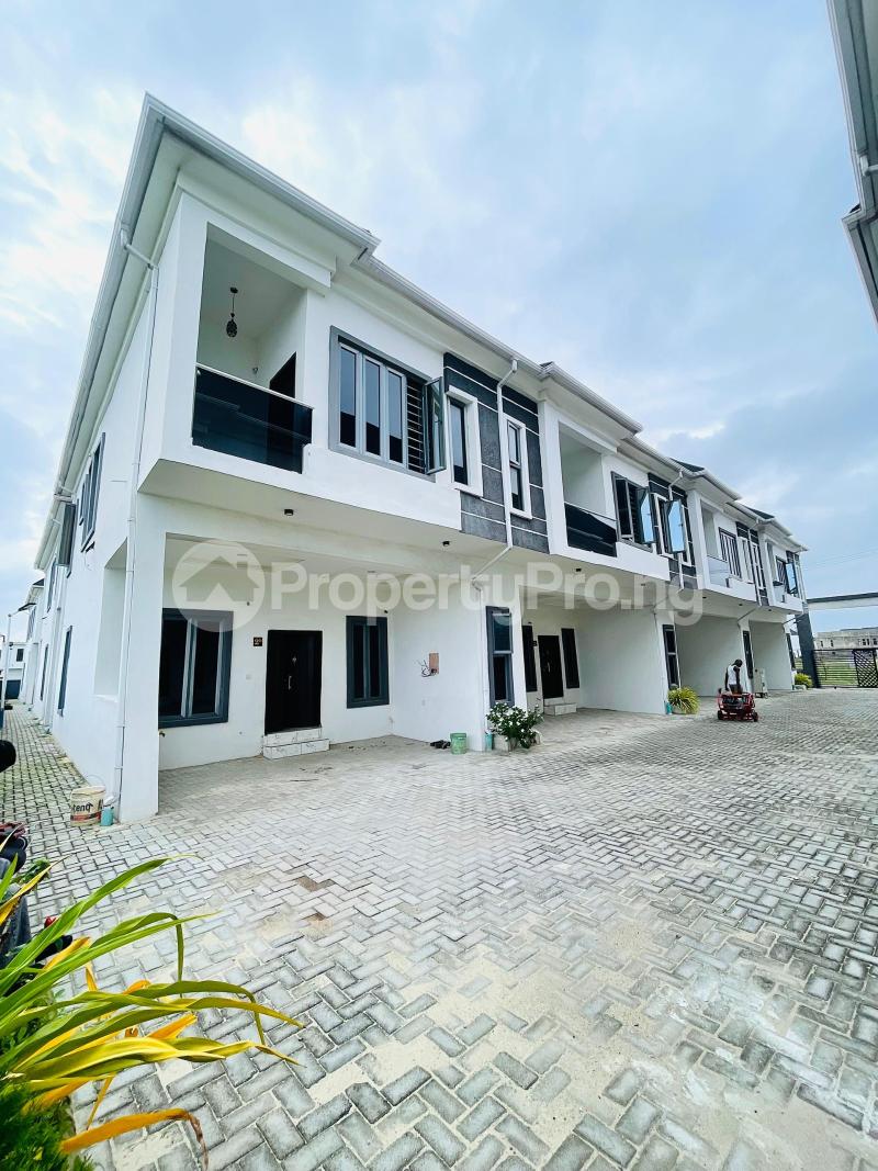 4 bedroom House for sale 2nd Toll Gate orchid Lekki Lagos - 0