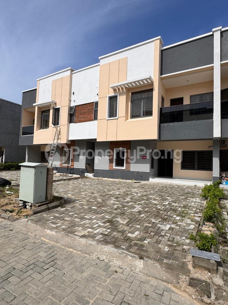 4 bedroom House for sale Chevron Lekki Lagos