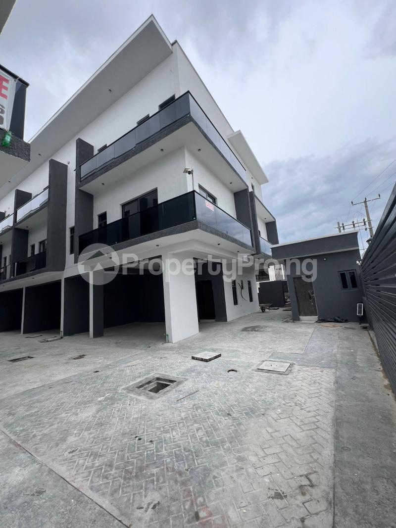 4 bedroom House for sale Ologolo Lekki Lagos