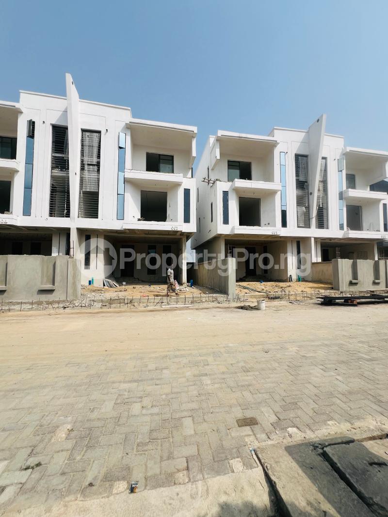 4 bedroom House for sale Lekki Lagos