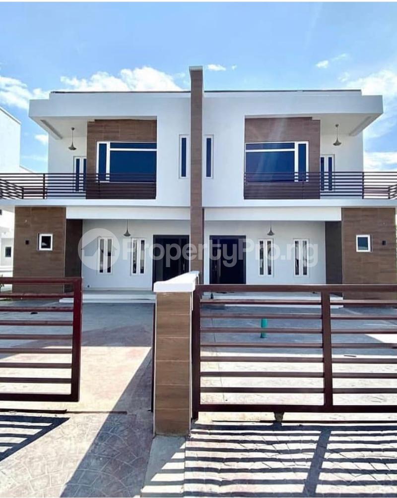 4 bedroom House for sale 2nd Toll Gate By Chevron Lekki chevron Lekki Lagos