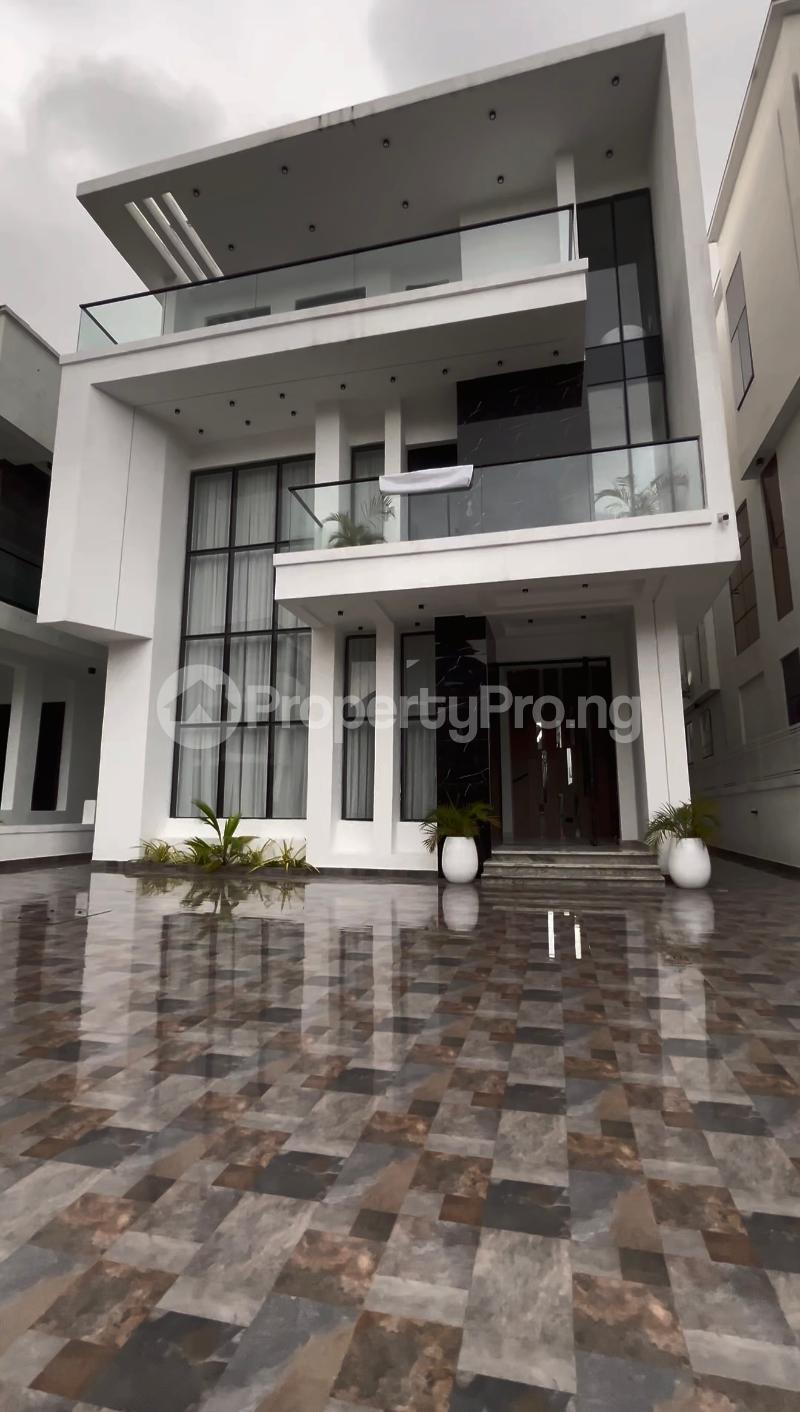 5 bedroom House for sale Lekki Lagos