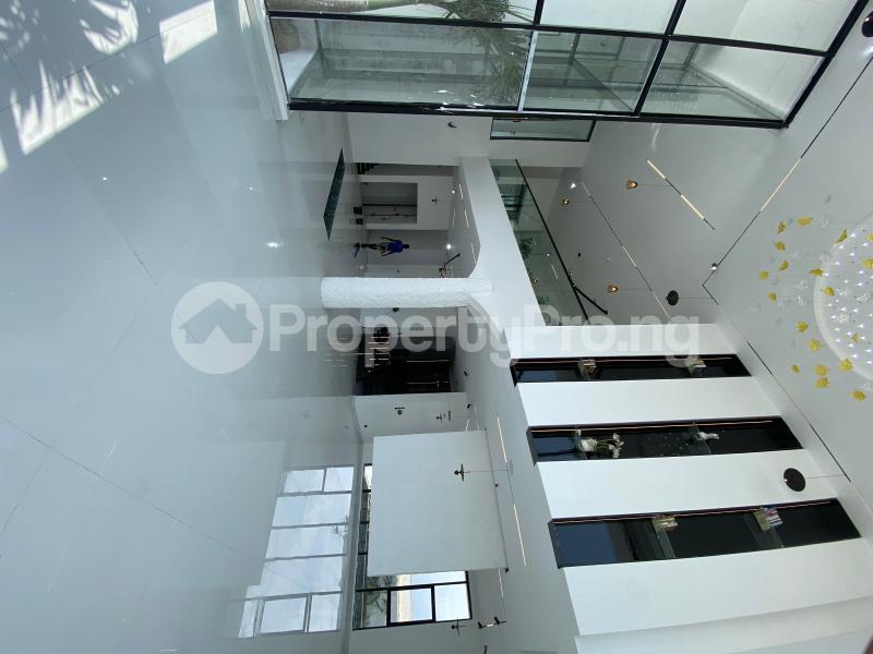 5 bedroom House for sale  Osapa london Lekki Lagos