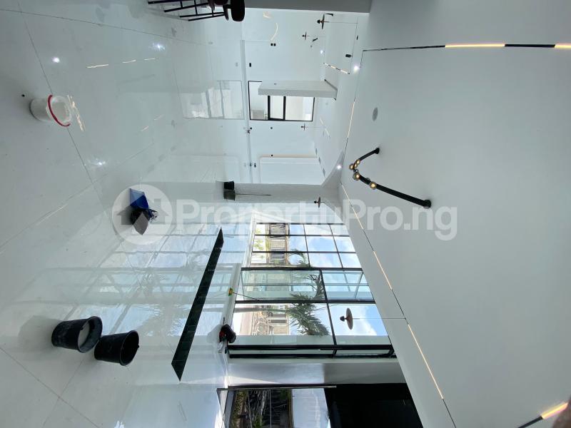 5 bedroom House for sale  Osapa london Lekki Lagos