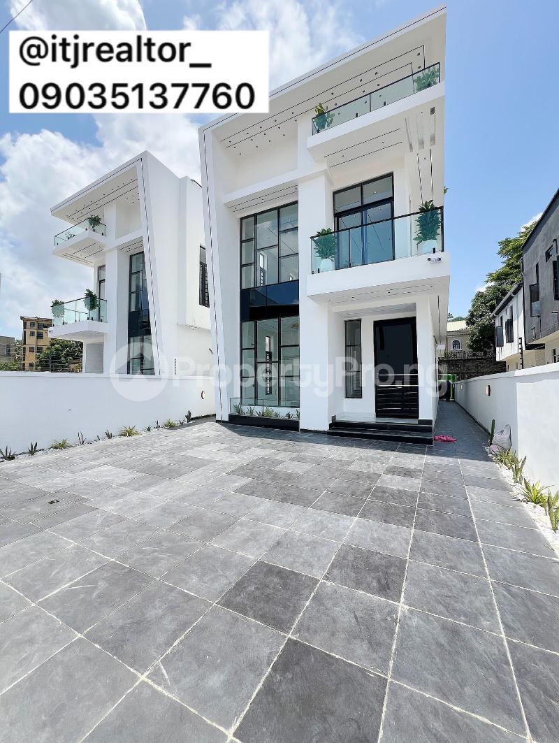 5 bedroom House for sale chevron Lekki Lagos