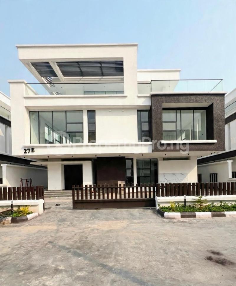 5 bedroom House for sale Osapa london Lekki Lagos