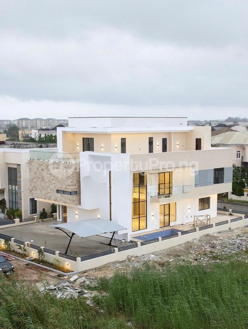 5 bedroom House for sale Chevron Lekki Lagos