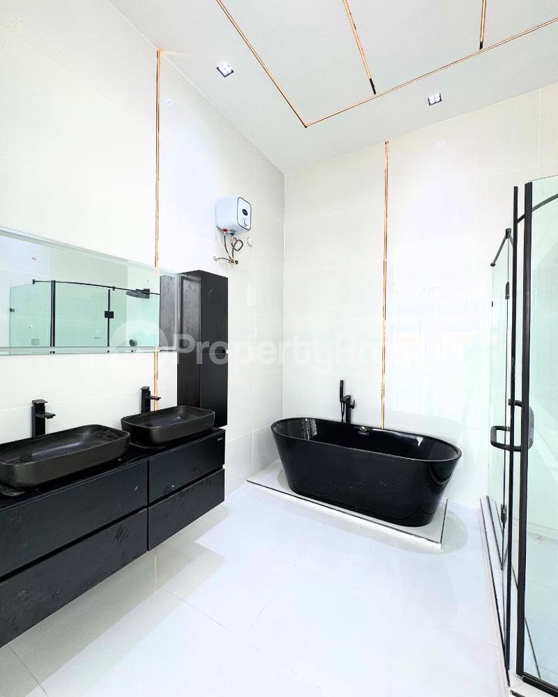 5 bedroom House for sale 2nd Tollgate Lekki Lagos