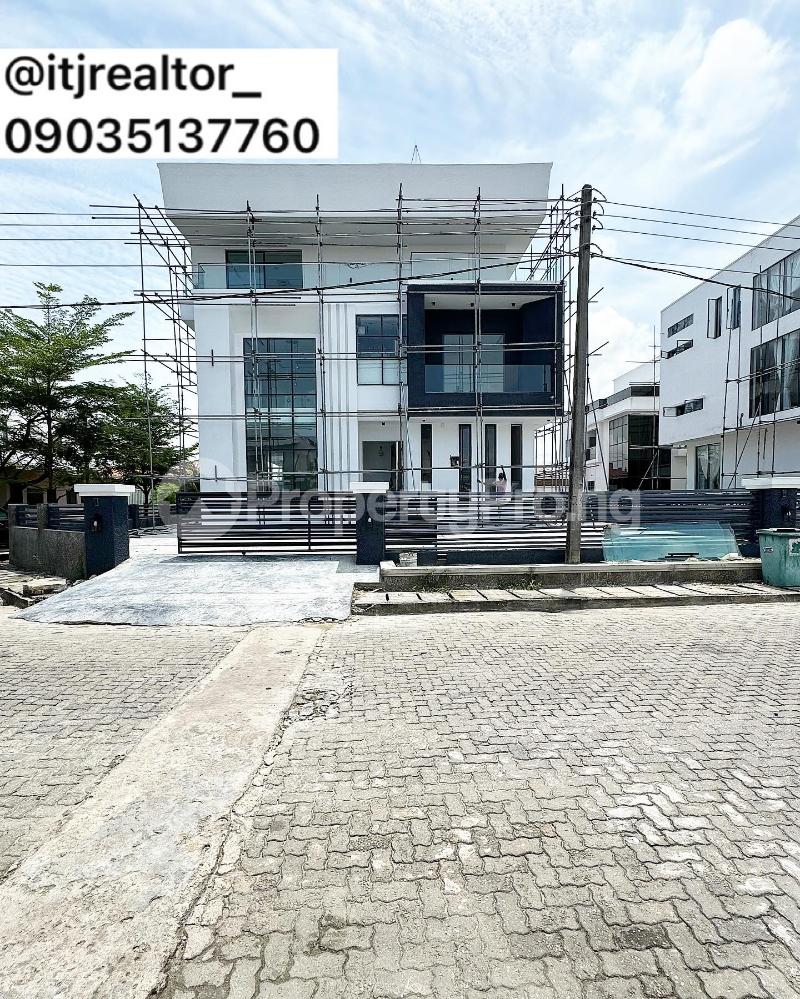 5 bedroom House for sale Osapa london Lekki Lagos