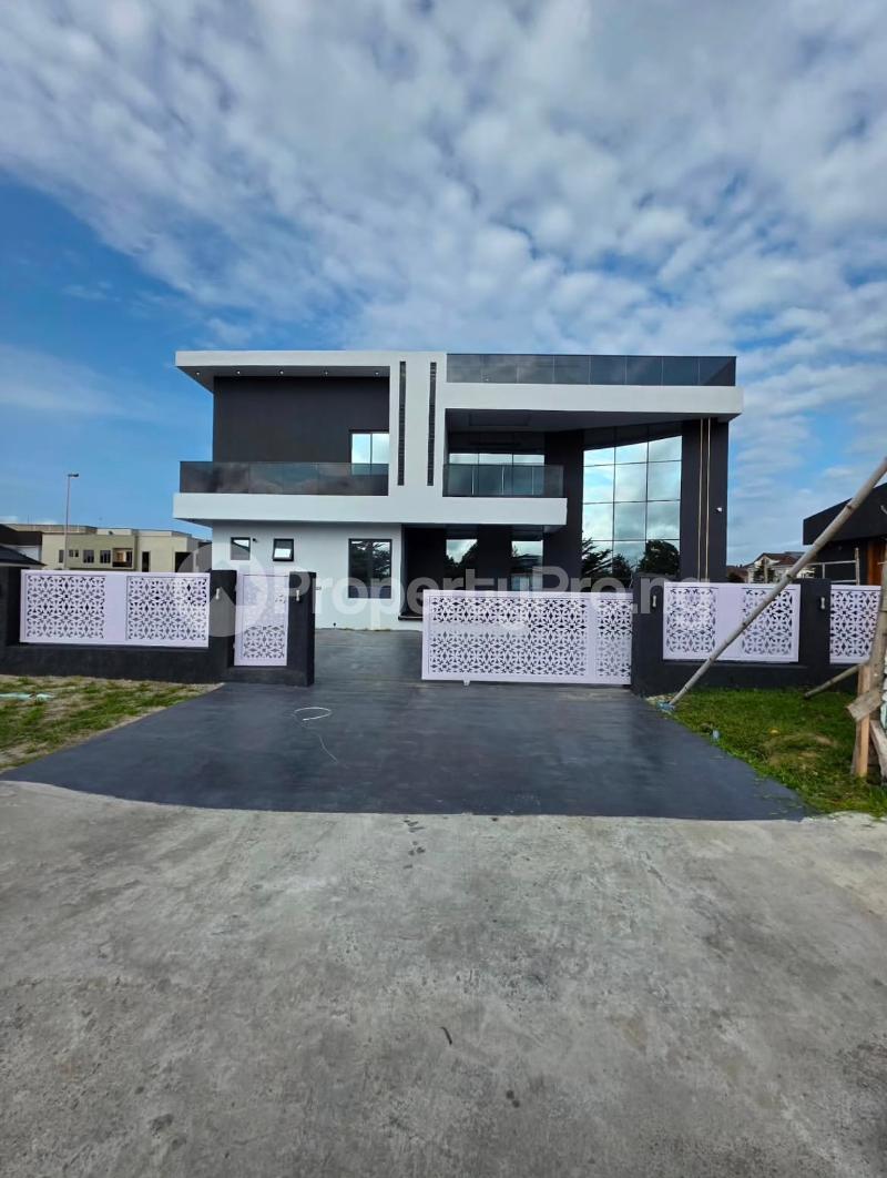 5 bedroom House for sale Lekki Lagos