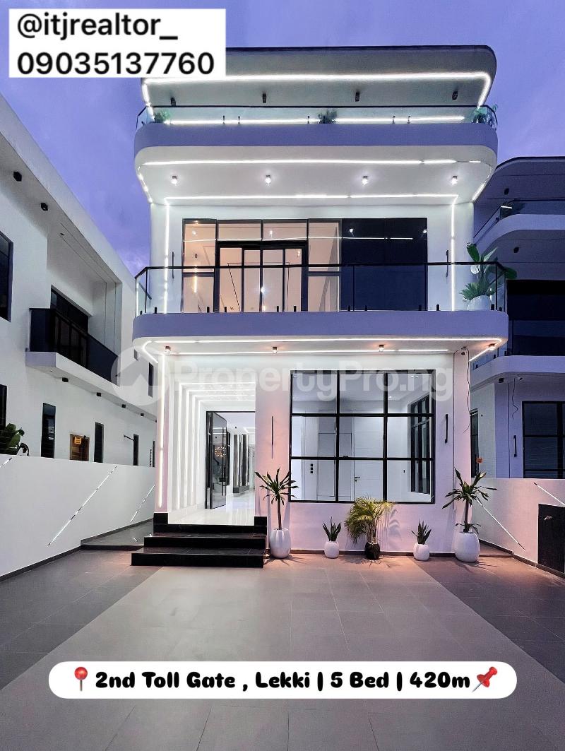 5 bedroom House for sale 2nd Toll Gate, Lekki Lagos