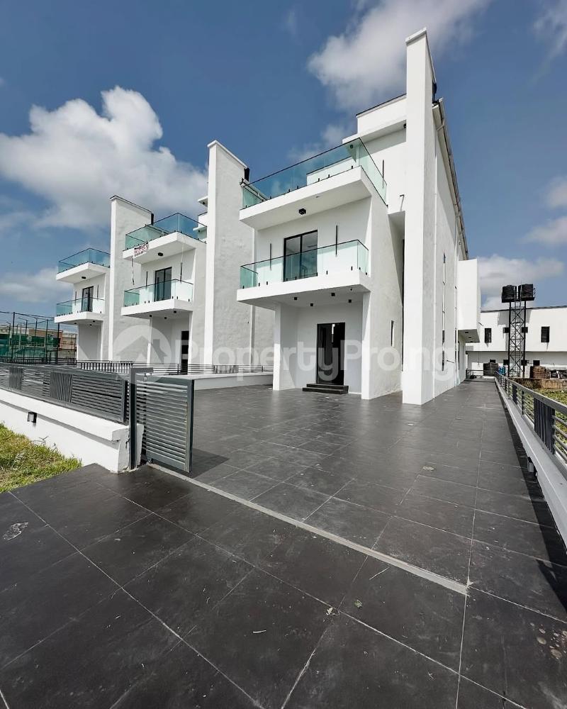 5 bedroom House for sale orchid Lekki Lagos