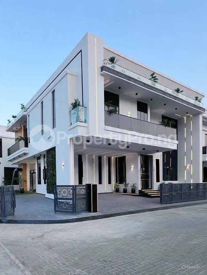 5 bedroom House for sale 2nd Toll Gate Lekki Lagos