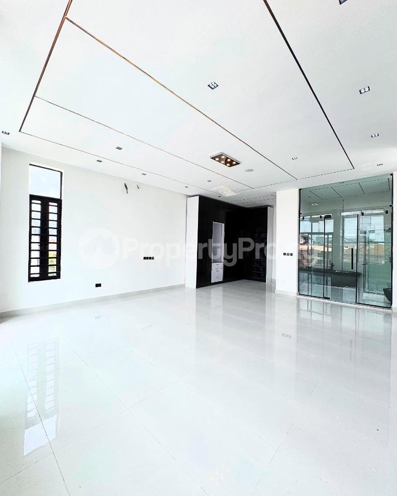 5 bedroom House for sale 2nd Tollgate Lekki Lagos