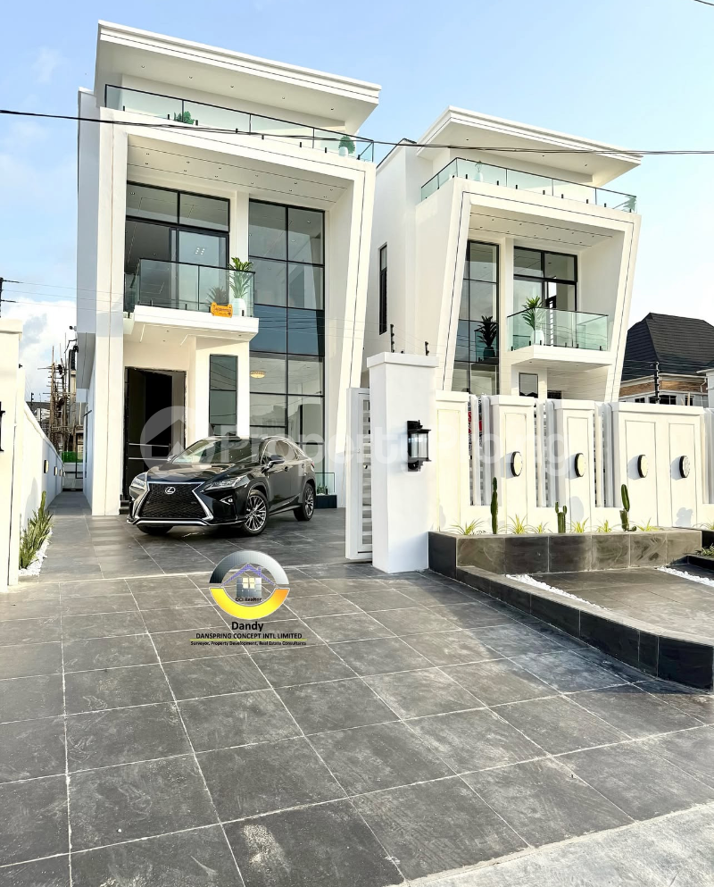 5 bedroom House for sale chevron Lekki Lagos