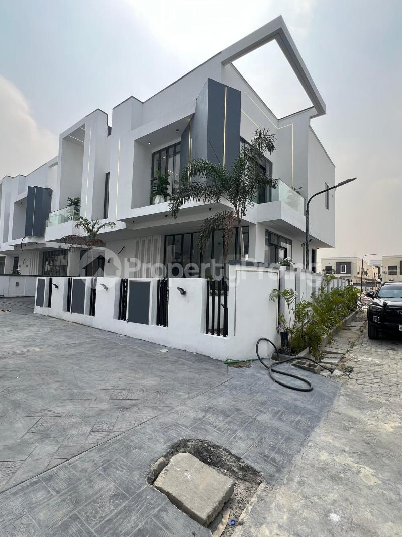 5 bedroom House for sale Chevron Lekki Lagos