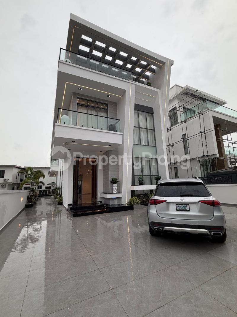 5 bedroom House for sale Osapa london Lekki Lagos
