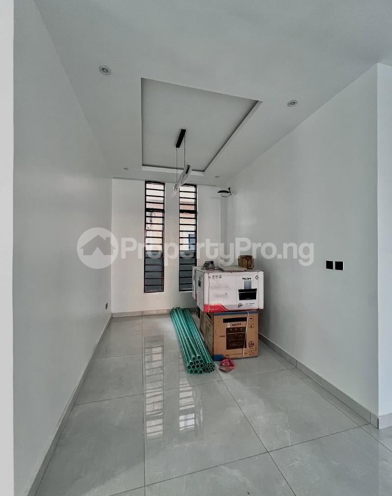 5 bedroom House for sale Osapa london Lekki Lagos