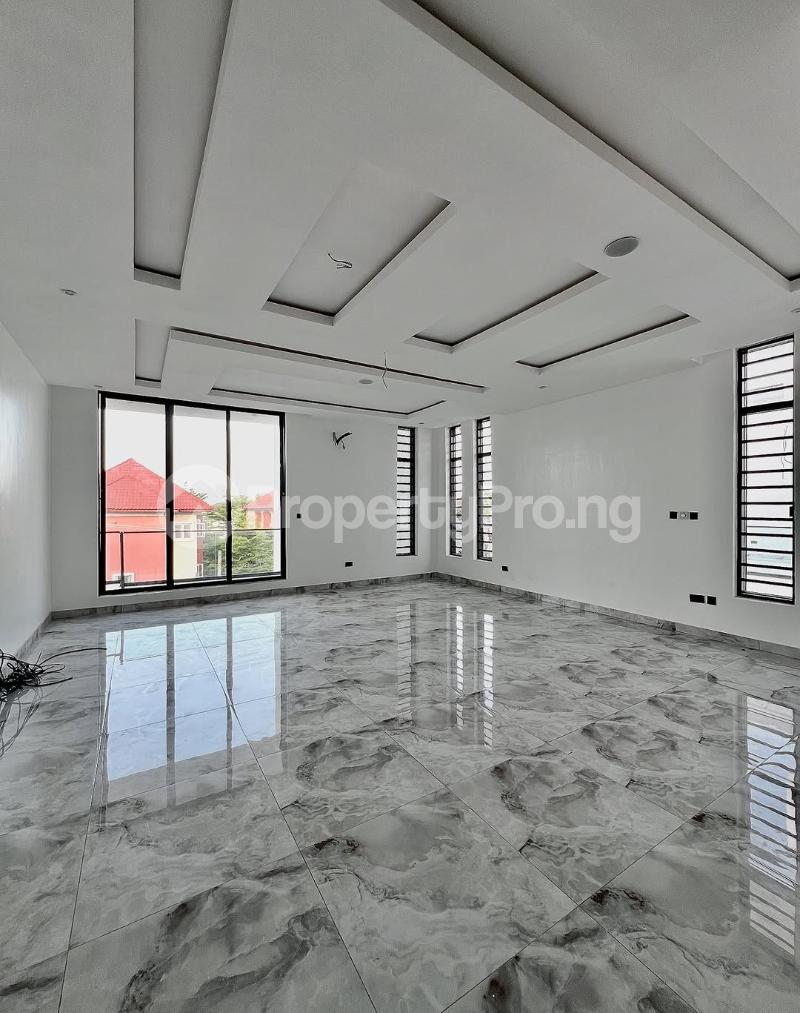 5 bedroom House for sale Osapa london Lekki Lagos