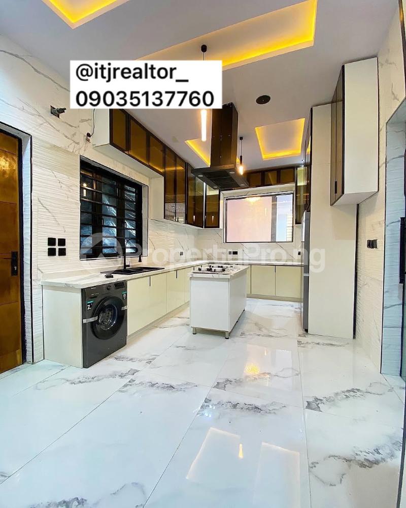 5 bedroom House for sale Ikota Lekki Lagos