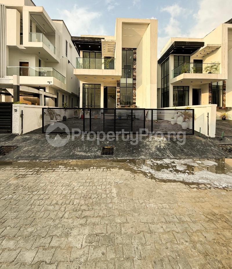 5 bedroom House for sale Chevron Lekki Lagos