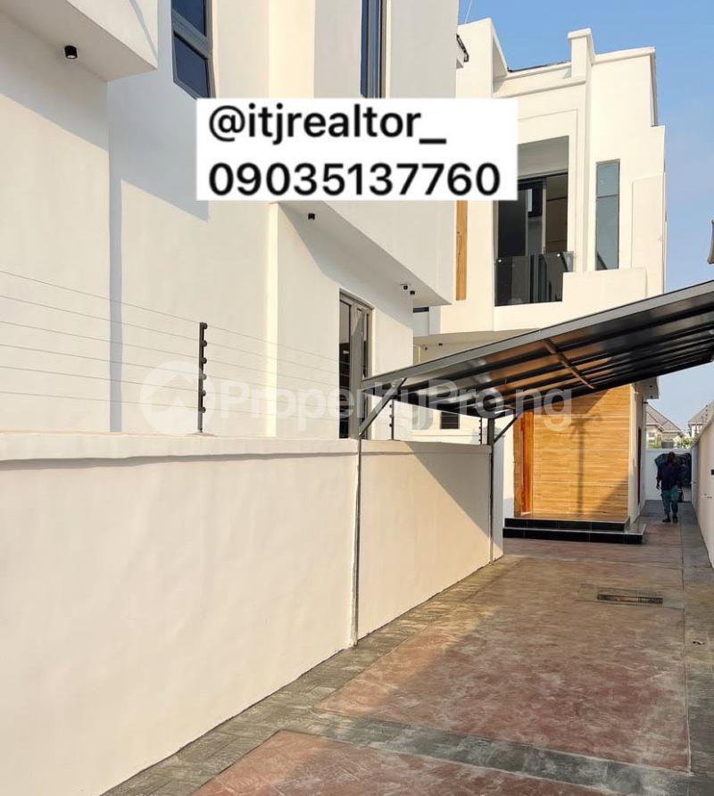 5 bedroom House for sale chevron Lekki Lagos