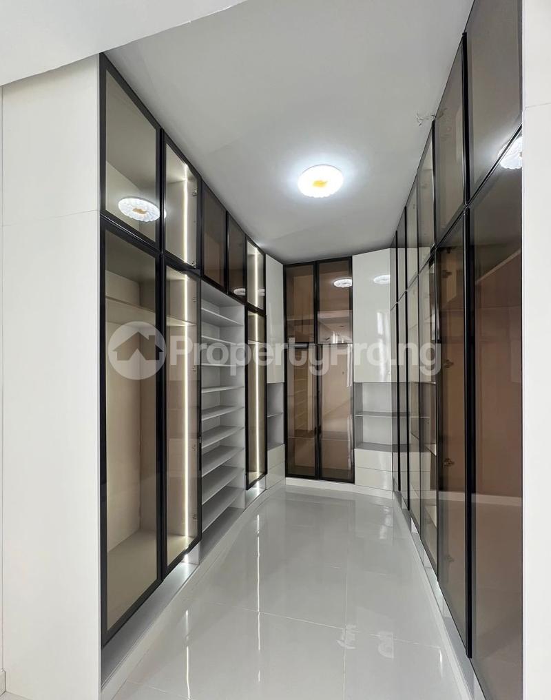 5 bedroom House for sale chevron Lekki Lagos