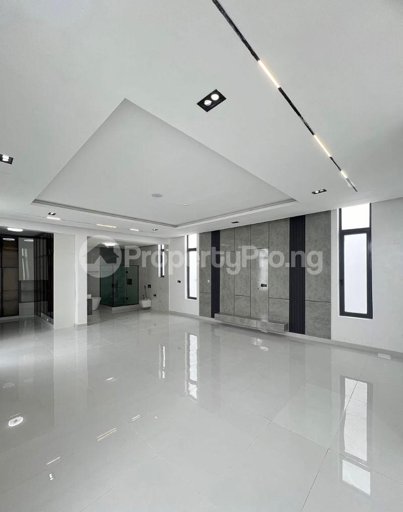 5 bedroom House for sale chevron Lekki Lagos