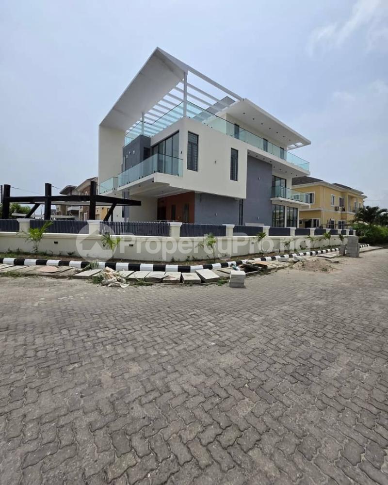 5 bedroom House for sale chevron Lekki Lagos