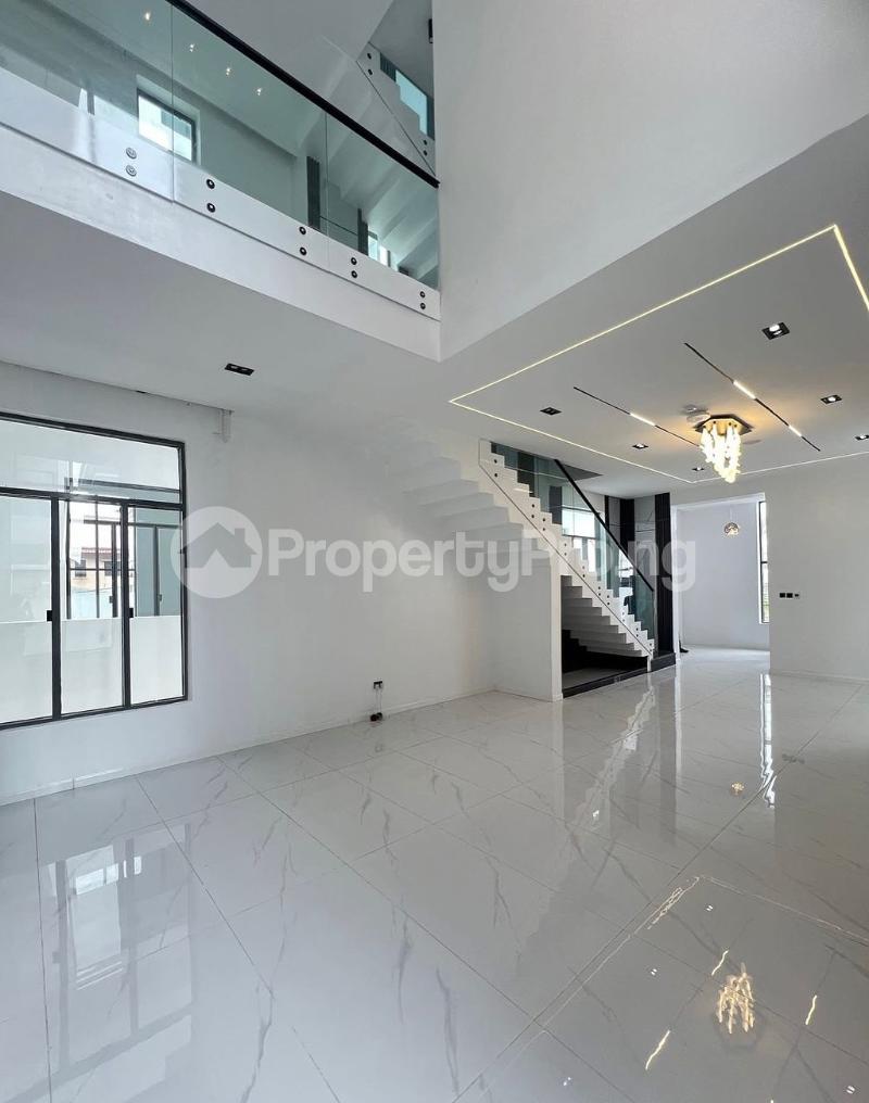 5 bedroom House for sale chevron Lekki Lagos