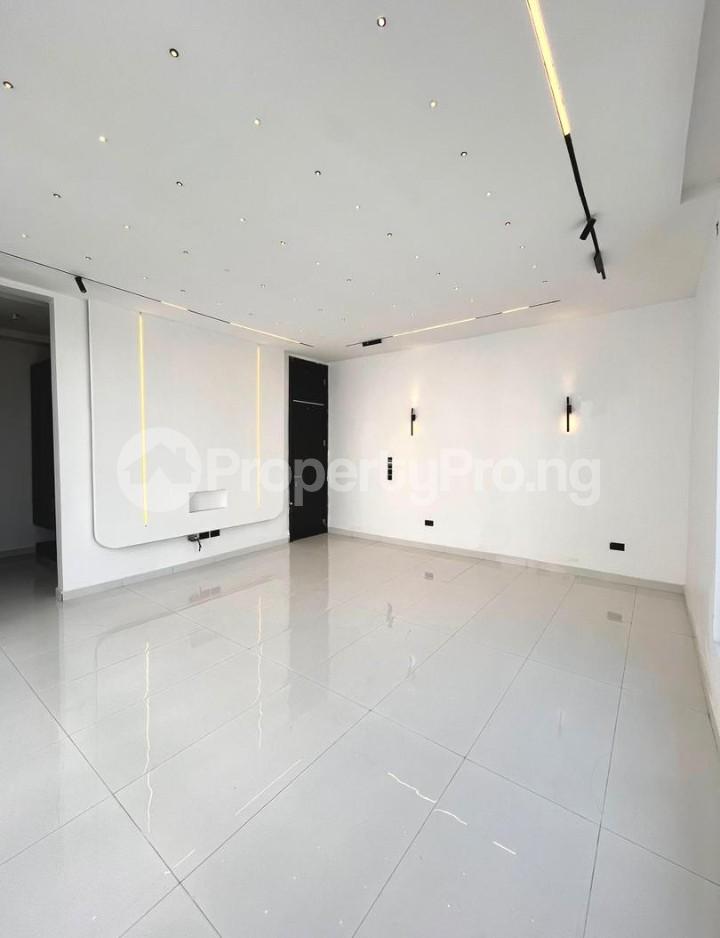 5 bedroom House for sale Chevron Lekki Lagos