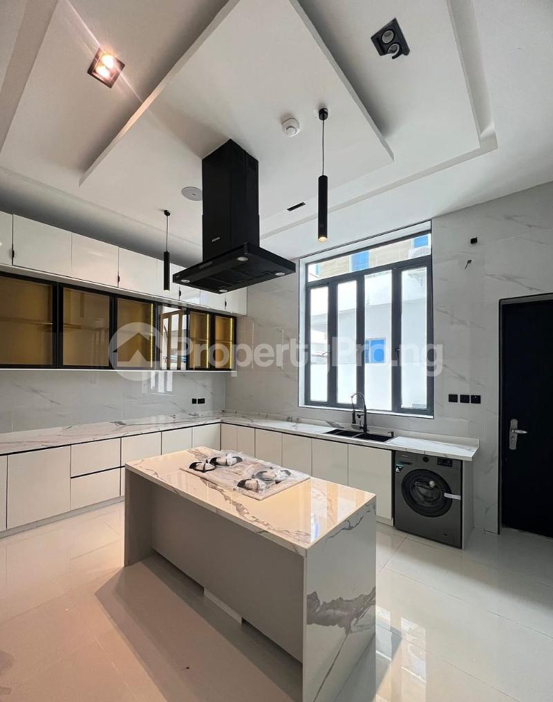 5 bedroom House for sale chevron Lekki Lagos