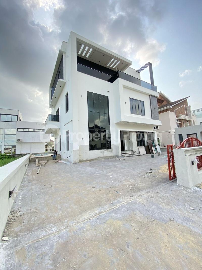 5 bedroom House for sale Pinnock Beach Estate Osapa london Lekki Lagos