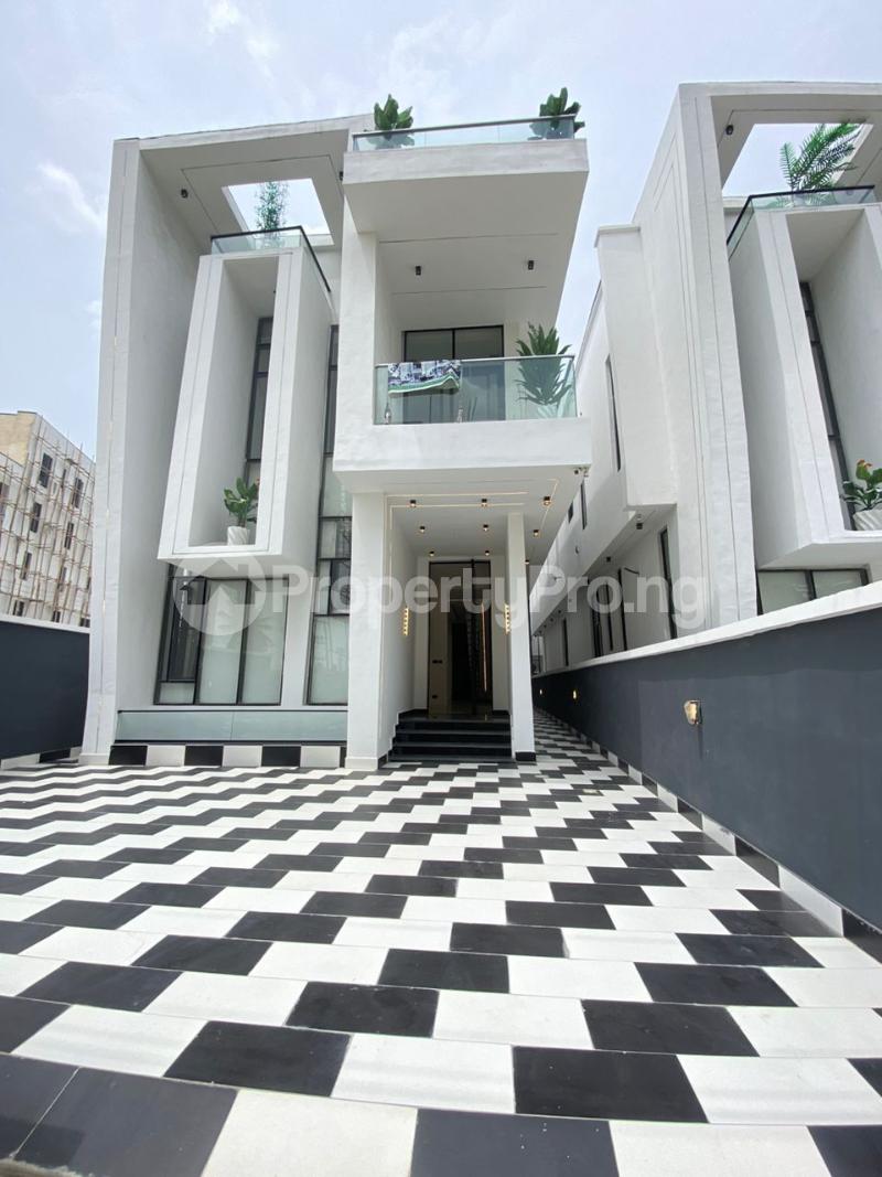 5 bedroom House for sale Chevron Lekki Lagos