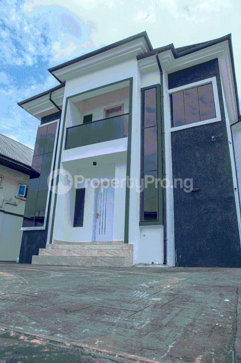 5 bedroom House for sale Favour Odogwu Street, Back Of Nta Oshimili North Delta