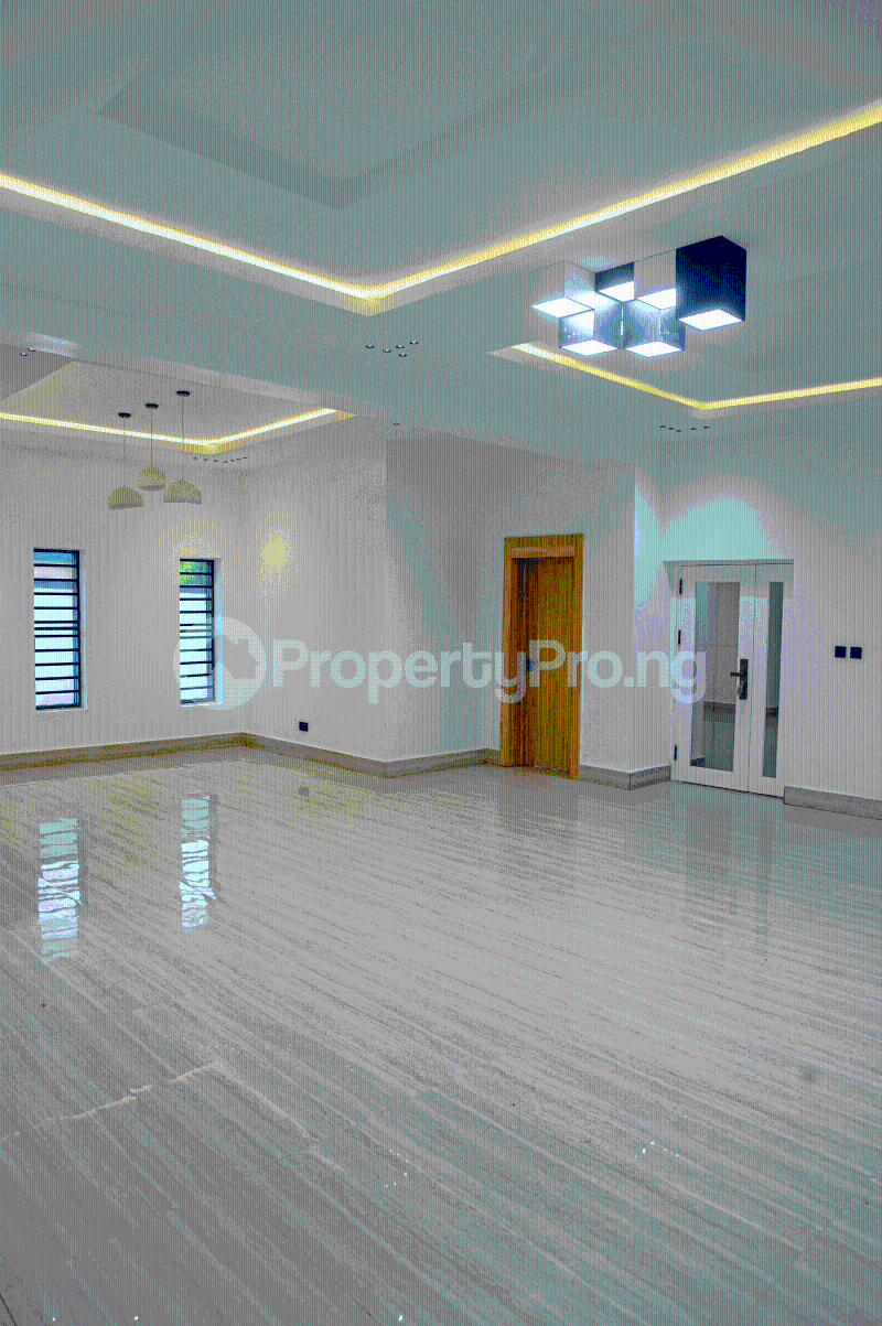 5 bedroom House for sale Favour Odogwu Street, Back Of Nta Oshimili North Delta