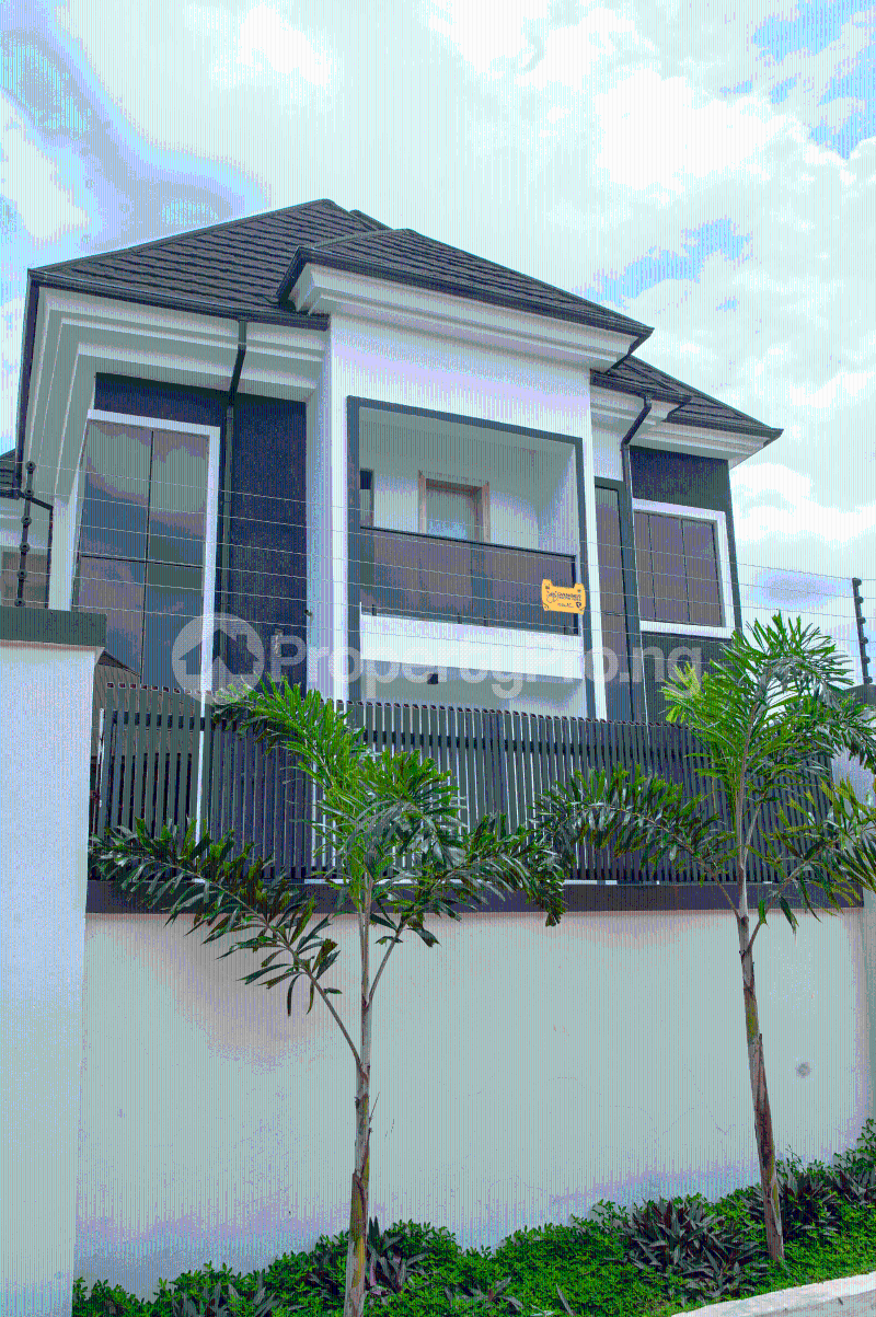 5 bedroom House for sale Favour Odogwu Street, Back Of Nta Oshimili North Delta