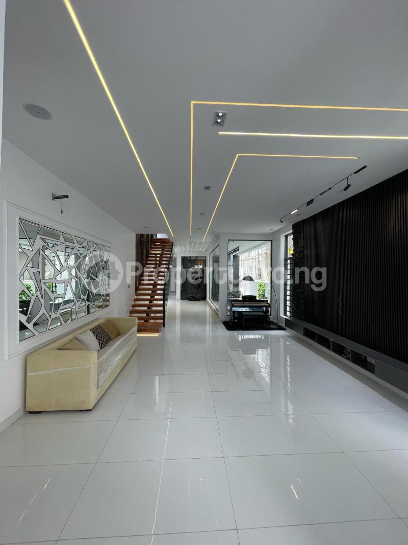 5 bedroom House for sale Ikota Lekki Lagos