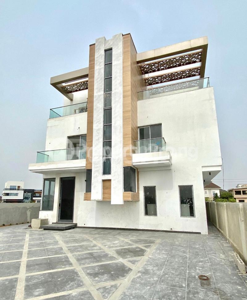 5 bedroom House for sale Pinnock Beach Estate Osapa london Lekki Lagos
