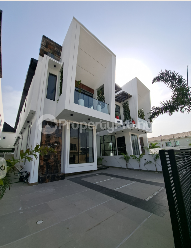 5 bedroom House for sale chevron Lekki Lagos