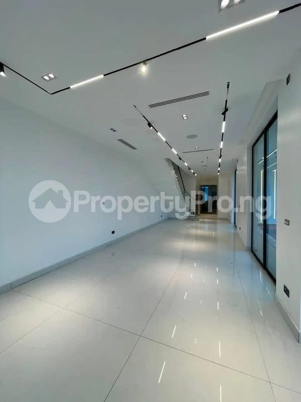 5 bedroom House for sale Lekki Lagos