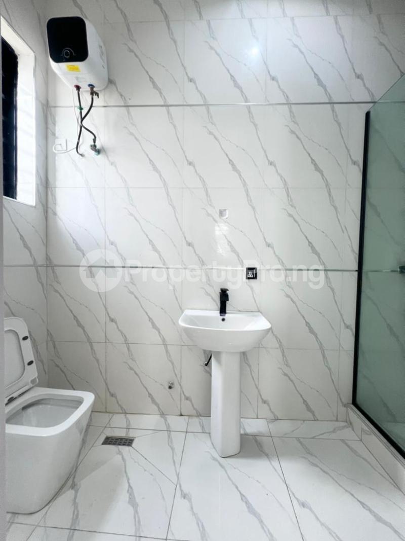 5 bedroom House for sale Ologolo Lekki Lagos - 0