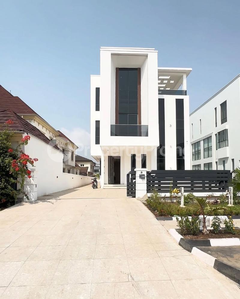 5 bedroom House for sale Osapa london Lekki Lagos