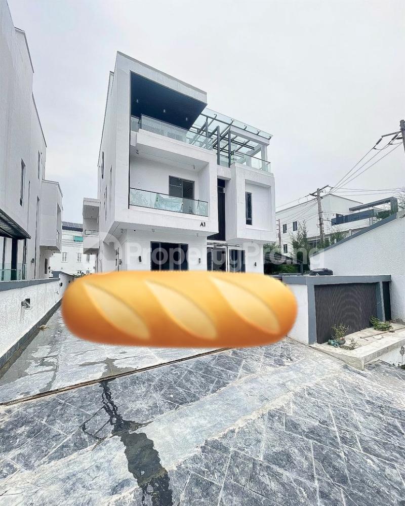 6 bedroom House for sale Ikota Lekki Lagos