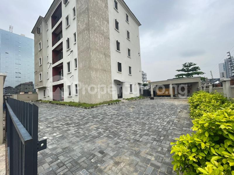 3 bedroom Flat / Apartment for rent ONIRU Victoria Island Lagos