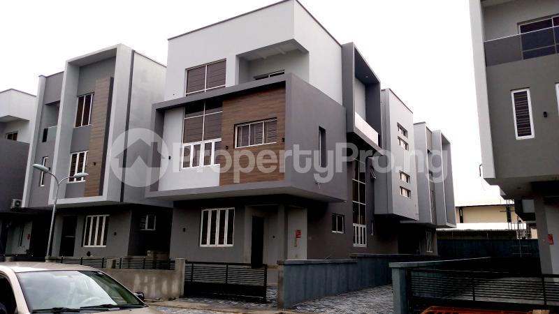 5 bedroom House for sale In A Serviced Estate Lekki Phase 1 Lekki Lagos