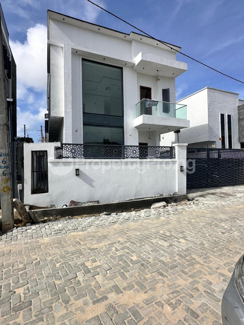 5 bedroom House for sale Lekki Lagos