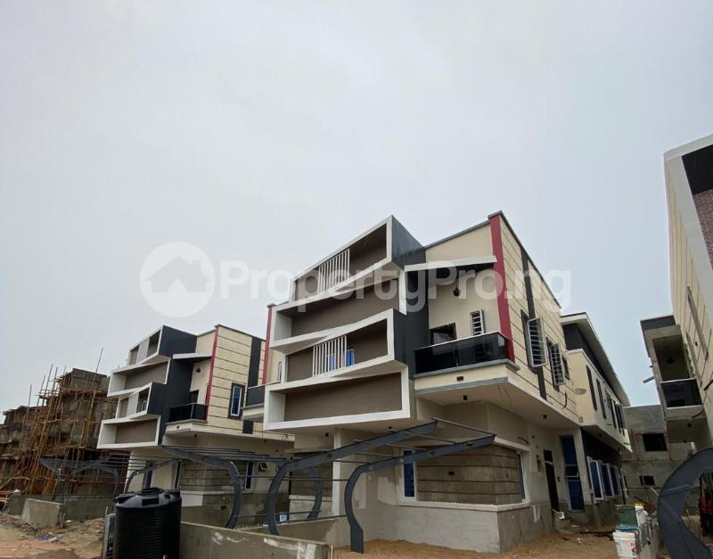 4 bedroom House for sale 2nd Toll Lekki chevron Lekki Lagos
