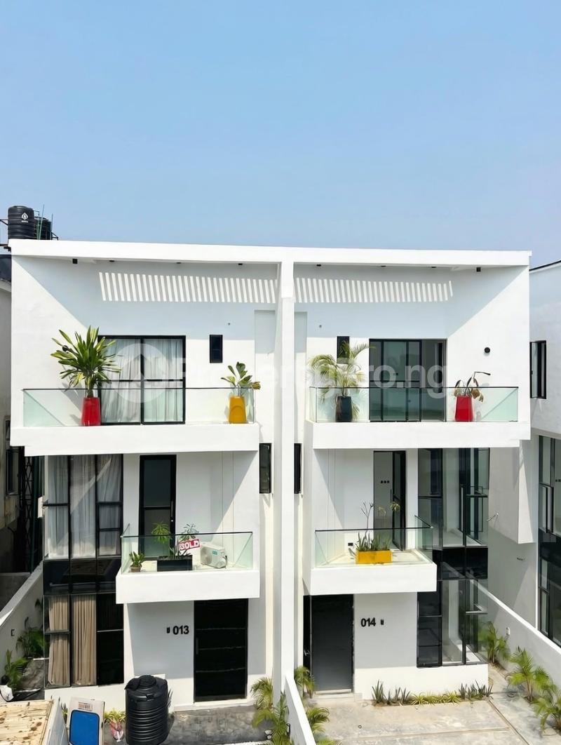 4 bedroom House for sale Orchid Lekki Lagos